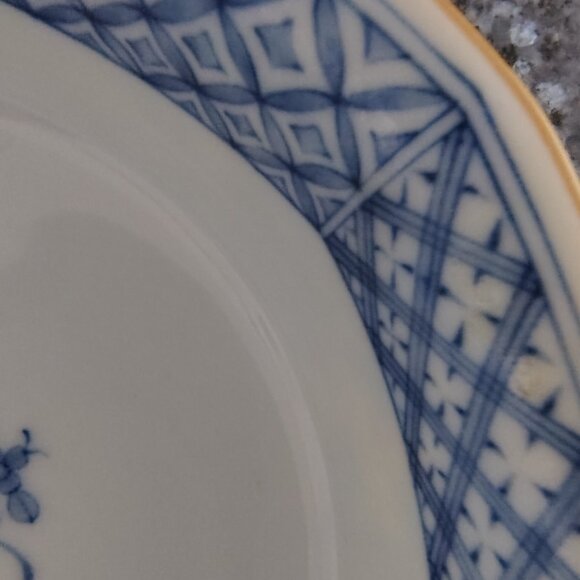 Kiln Palace MCI Japanese Decorative 8-Sided Bowl Blue/White/Yellow - Picture 5 of 12